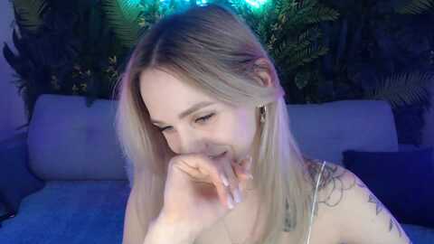 horny_blond @ myfreecams on 20231013