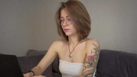 keepspark @ myfreecams on 20231013