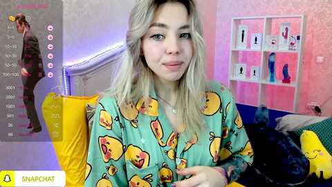 lillimoore_ @ myfreecams on 20231013