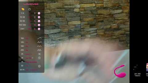 lolakola255 @ myfreecams on 20231013