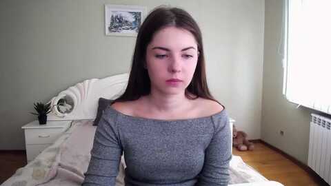 miriam_mills @ myfreecams on 20231013