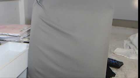 niihot19 @ myfreecams on 20231013