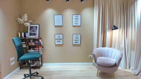 serendypity @ myfreecams on 20231013