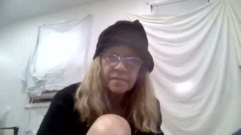 trisharra @ myfreecams on 20231013