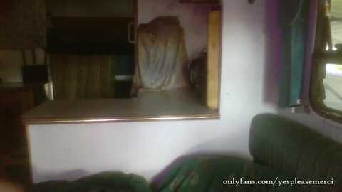 yespleasemmhm @ myfreecams on 20231013