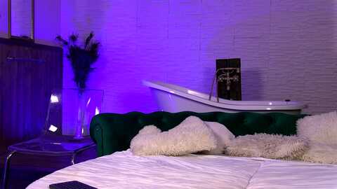 crazygirl99 @ myfreecams on 20231014