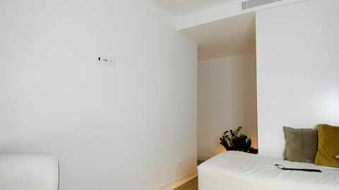 aoifeoneal @ myfreecams on 20231015