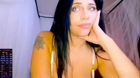 aubreyessex @ myfreecams on 20231015