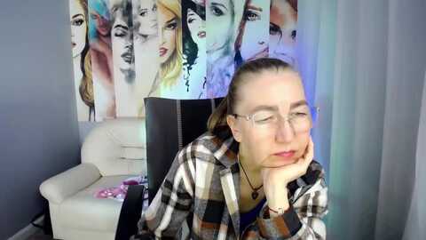 greybunny @ myfreecams on 20231015