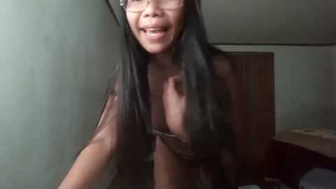 littlekai2023 @ myfreecams on 20231015