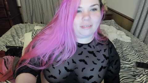 lizziesjungle @ myfreecams on 20231015