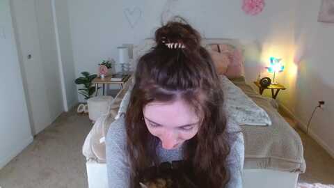 mangomae @ myfreecams on 20231015