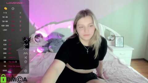 misssunsshine @ myfreecams on 20231015