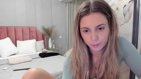 nelliecutest @ myfreecams on 20231015