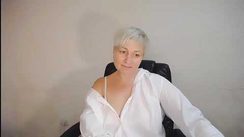 oliviaoskar_ @ myfreecams on 20231015