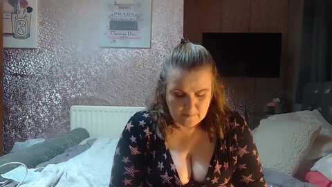 yummymummy39 @ myfreecams on 20231015