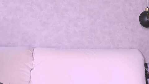 aloevera @ myfreecams on 20231016