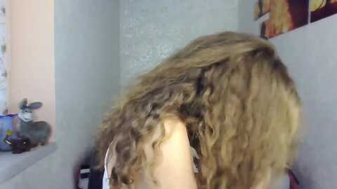 aurora_l @ myfreecams on 20231016