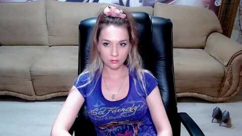 lovelymalina @ myfreecams on 20231016