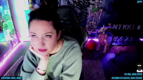 nikki_haze @ myfreecams on 20231016