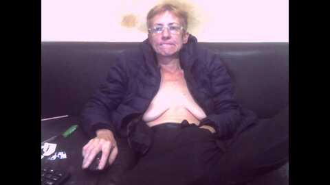 sexygeny @ myfreecams on 20231016