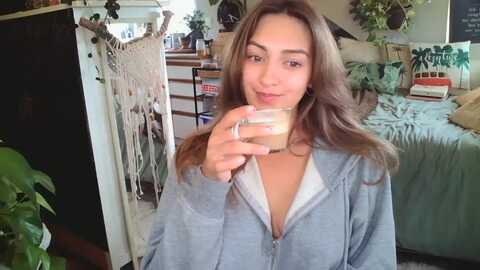 sexylexi211 @ myfreecams on 20231016