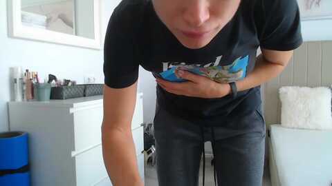 hrystina_ @ myfreecams on 20231017