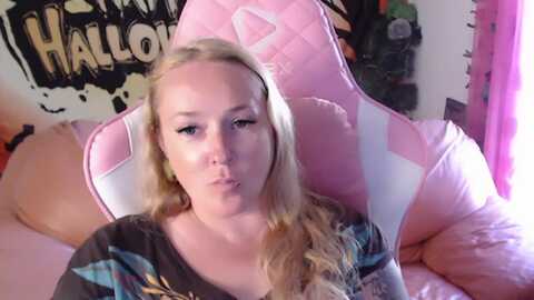 kissica @ myfreecams on 20231017