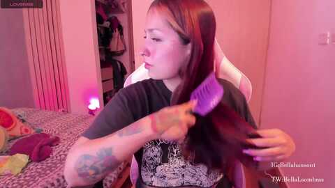 bellahanson @ myfreecams on 20231018