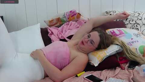 cindywood @ myfreecams on 20231018