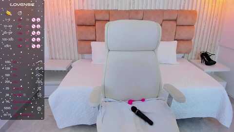 evalix @ myfreecams on 20231018