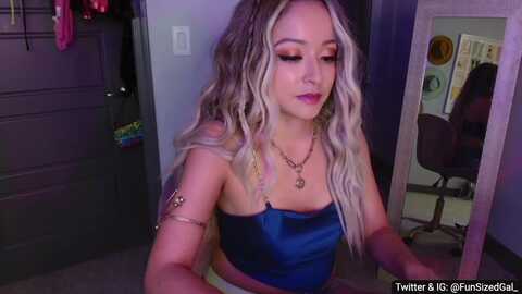 funsizedgal @ myfreecams on 20231018