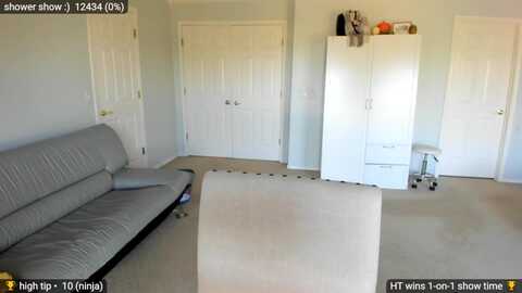 goddessjayne @ myfreecams on 20231018