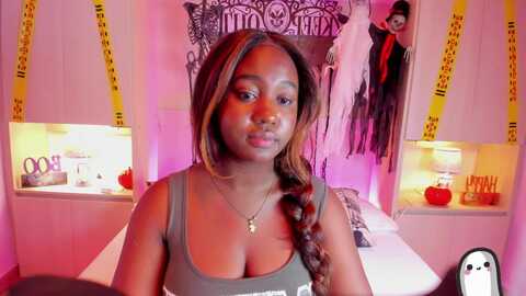 haileyvans @ myfreecams on 20231018