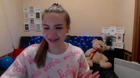 honey_mfc @ myfreecams on 20231018