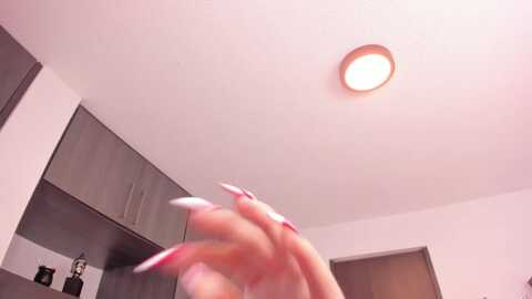 iris_westt @ myfreecams on 20231018