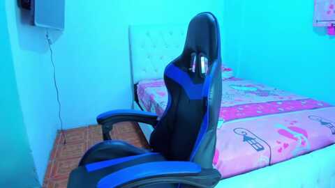 lore_dool @ myfreecams on 20231018