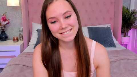 lorenqueen @ myfreecams on 20231018