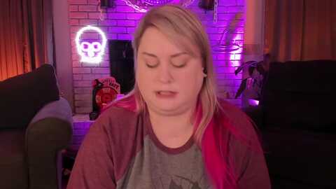 mari_jae @ myfreecams on 20231018