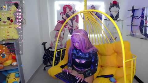 melodyrinaldi @ myfreecams on 20231018