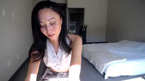 minnie_boom @ myfreecams on 20231018