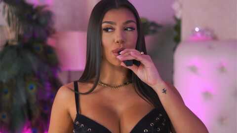 nattynatty @ myfreecams on 20231018