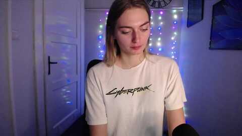 personyouneed @ myfreecams on 20231018