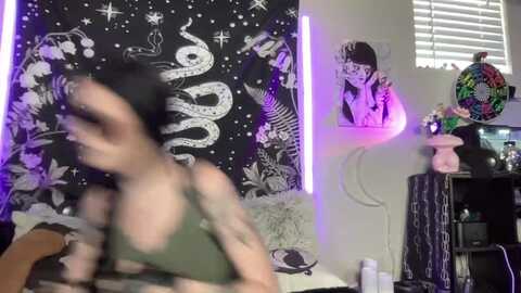 rileywoods @ myfreecams on 20231018