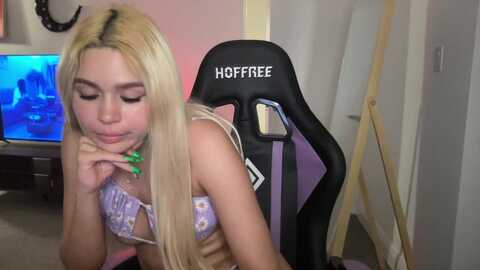 sincerelypeny @ myfreecams on 20231018