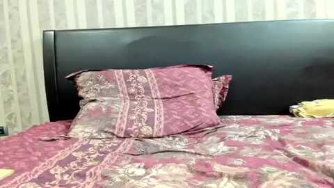 ultrachick @ myfreecams on 20231018