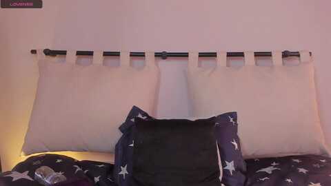 violet_03_ @ myfreecams on 20231018