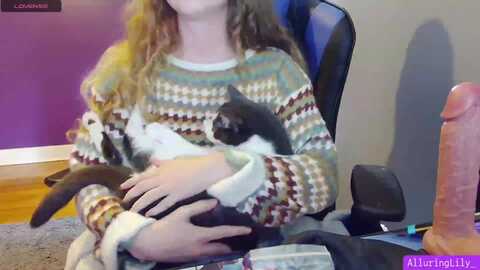 alluringlily_ @ myfreecams on 20231019