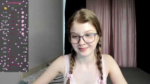 emilyember @ myfreecams on 20231019