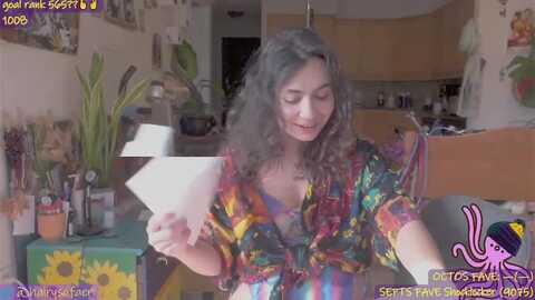 hairysafaeri @ myfreecams on 20231019